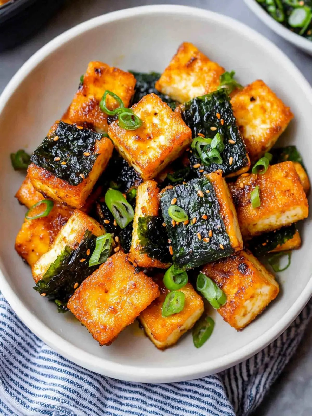 Crispy Seaweed-Wrapped Tofu for a Flavorful Twist 4 Crispy Seaweed-Wrapped Tofu
