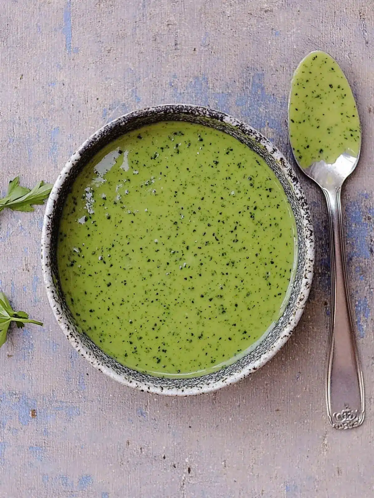 Creamy Green Tahini Sauce That's Quick, Easy, and Delicious 4 Green Tahini Sauce
